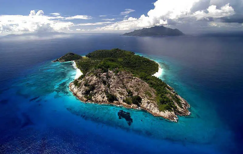 sentineli-island