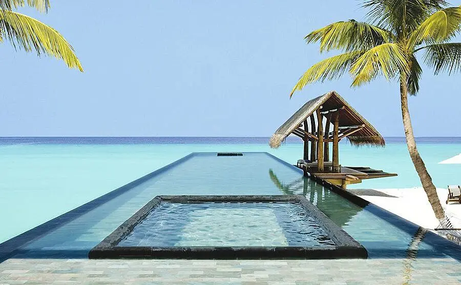 OneAndOnly_ReethiRah_PoolsAndBeaches_Pools_Misc_MR