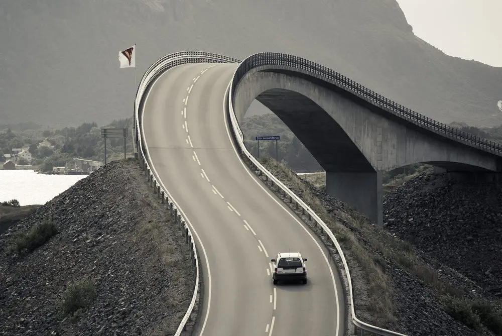 Ponte Storseisundet, Noruega