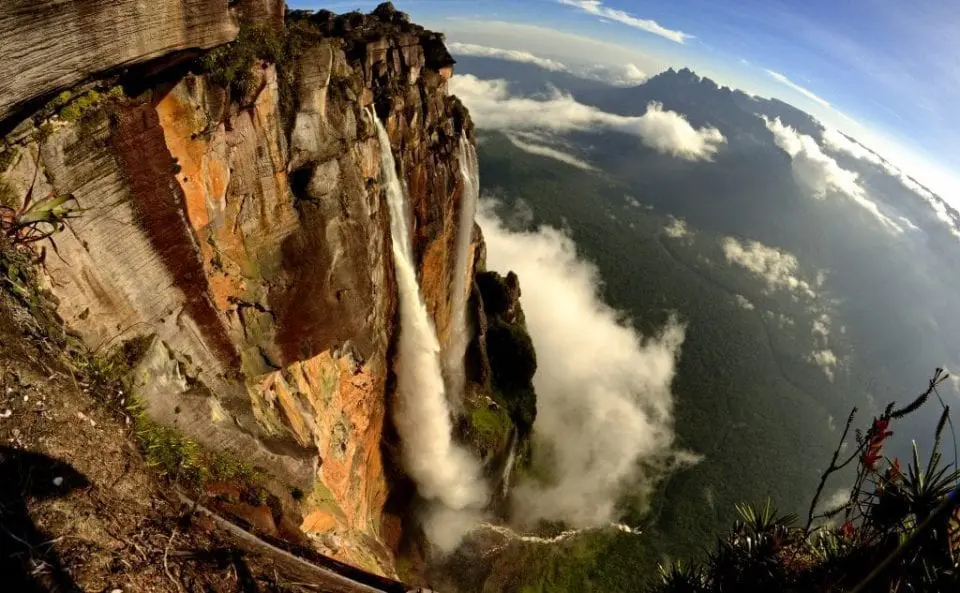 World's Tallest Waterfall : Angel Falls, Venezuela