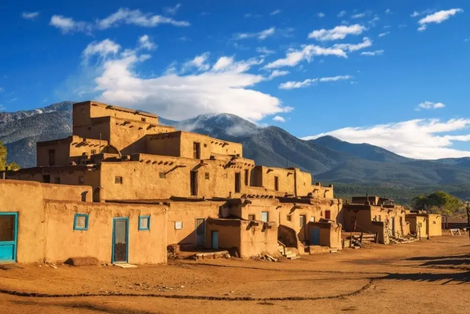Hum Of Taos
