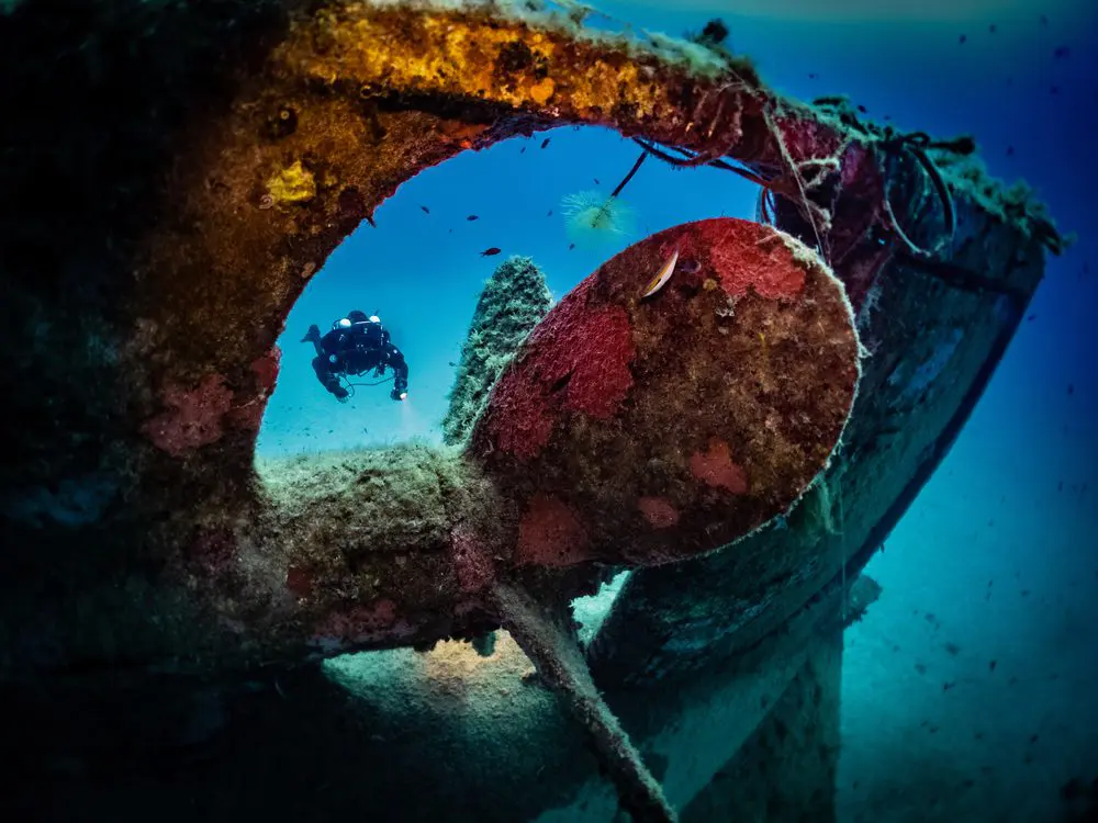 El pecio del USS Saratoga