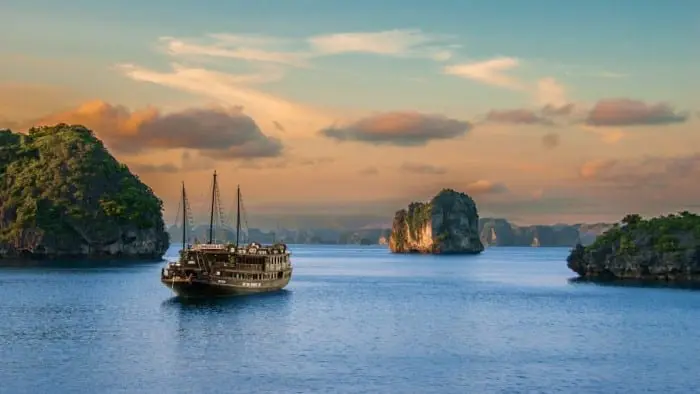 Ha Long Bay