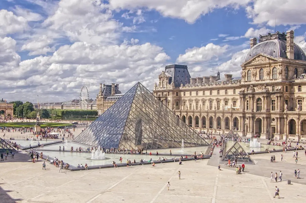 Le Louvre