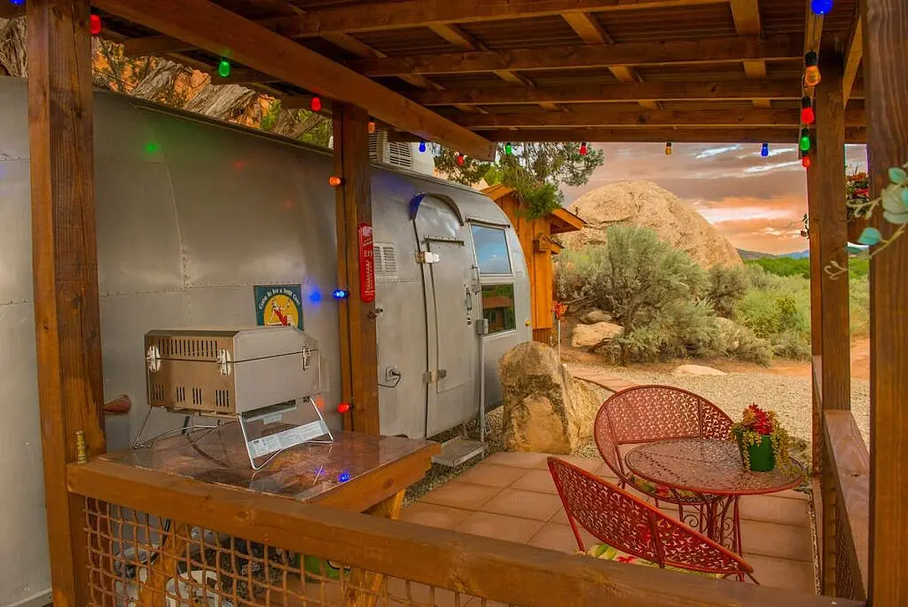 Canyon Hideout Bungalow Airbnb, Colorado