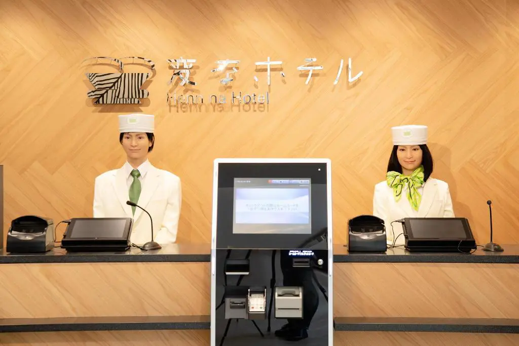 Henn Na Hotel Uma cadeia de hotéis japonesa gerida por robôs